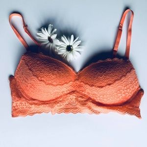 NWOT Convertible Lace Push-Up Bra